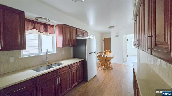 $2,200 | 619 Sussex Street, Unit 3, Harrison, NJ 07029