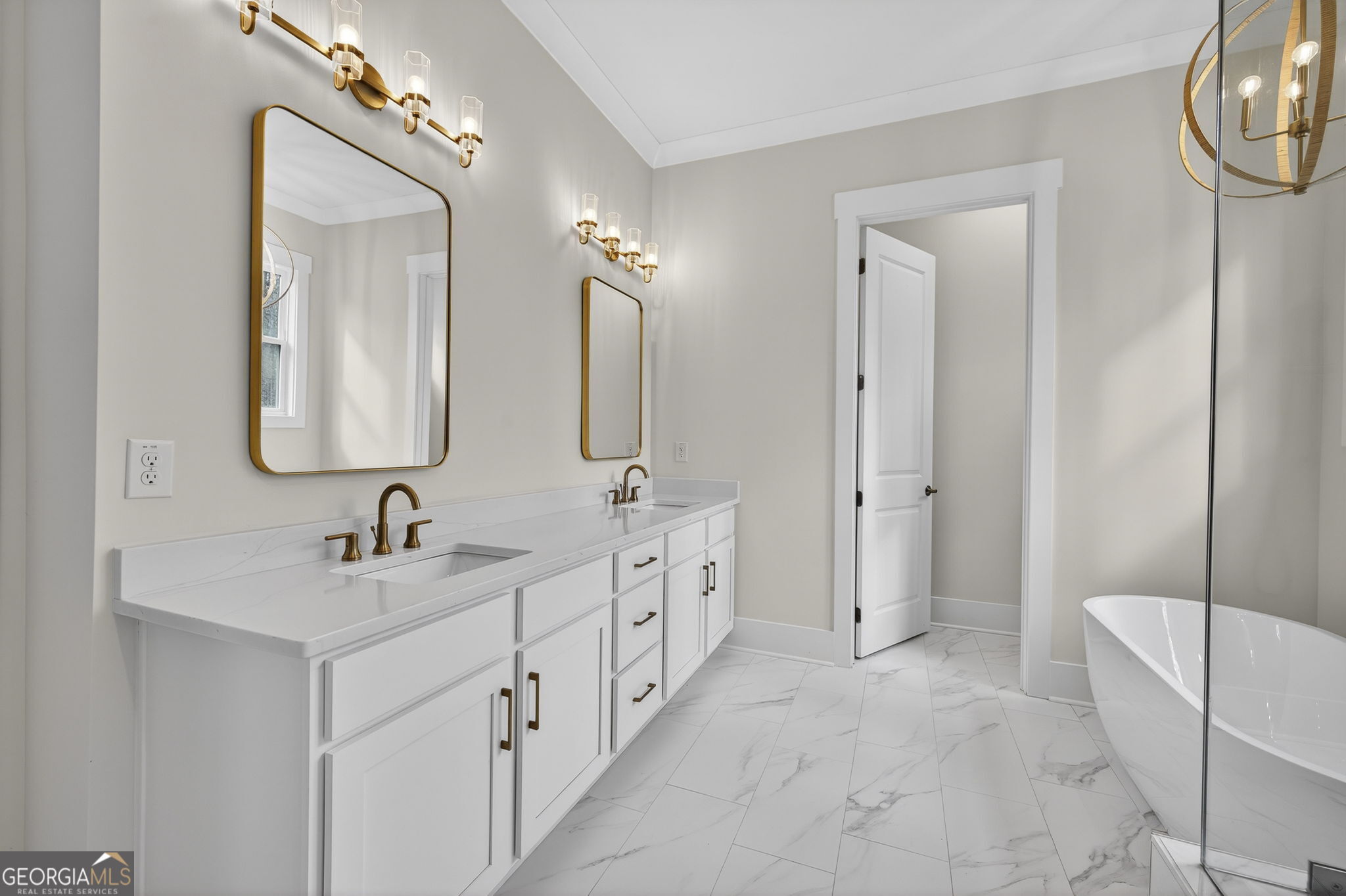 1020 Oak Valley Road Greensboro, GA 30642 - Photo 25 of 64 a bathroom with double vanity sink and mirror