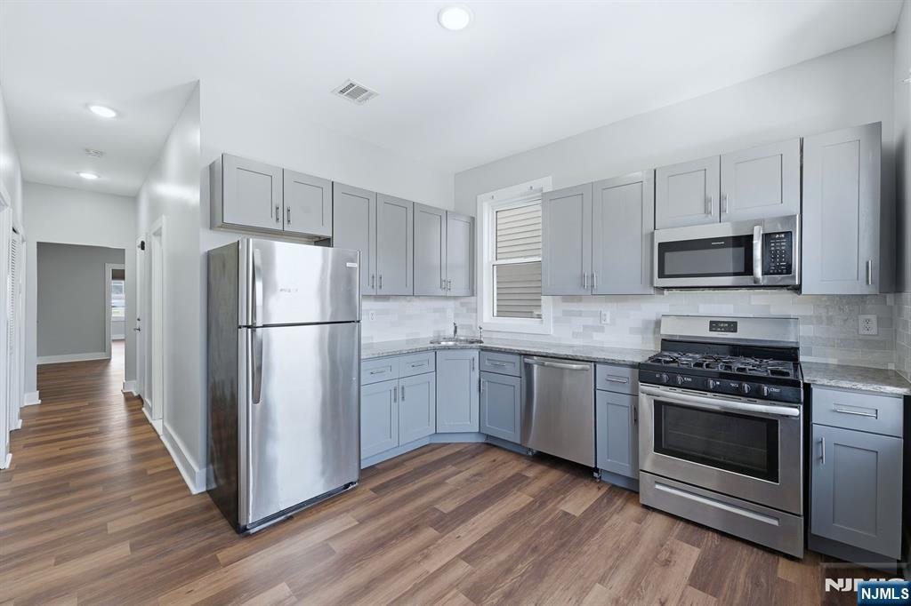 913 South 18th Street, Unit 2 Newark, NJ 07108 - Photo 2 of 27