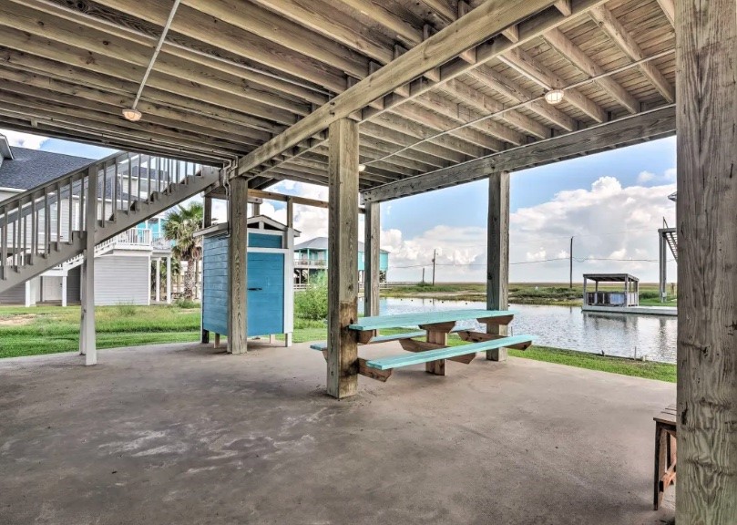 522 Dolphin Drive Freeport, TX 77541 - Photo 42 of 47