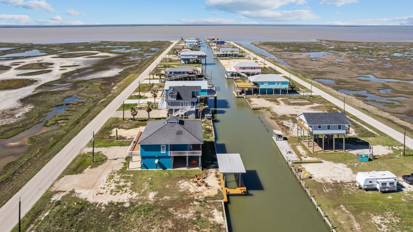 522 Dolphin Drive Freeport, TX 77541 - Photo 44 of 47