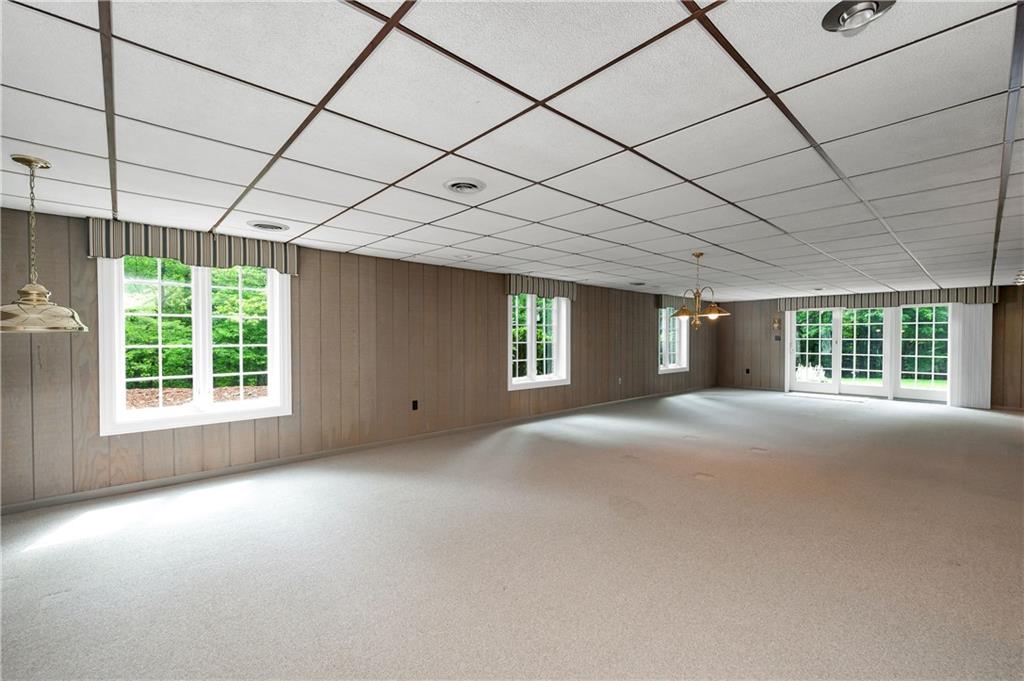 120 Mont Road Butler, PA 16001 - Photo 31 of 50