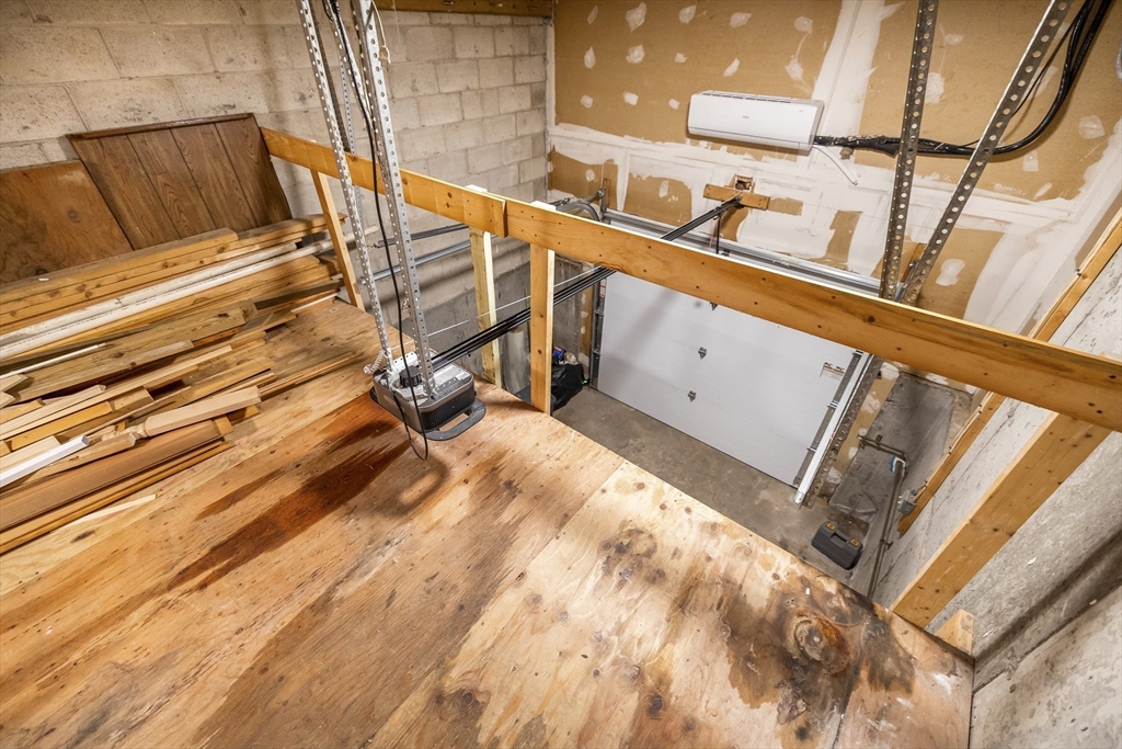 29 A Chilmark Street Worcester, MA 01604 - Photo 21 of 25 a view of entryway