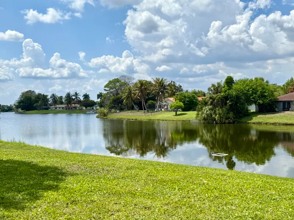 $2,800 | 12752 Westhampton Circle, Unit 12752, Wellington, FL 33414