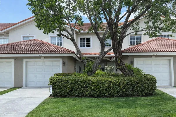 $2,800 | 12752 Westhampton Circle, Unit 12752, Wellington, FL 33414