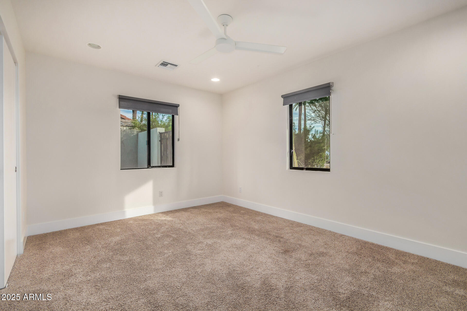 4312 East Roma Avenue Phoenix, AZ 85018 - Photo 16 of 30 25 - Roma