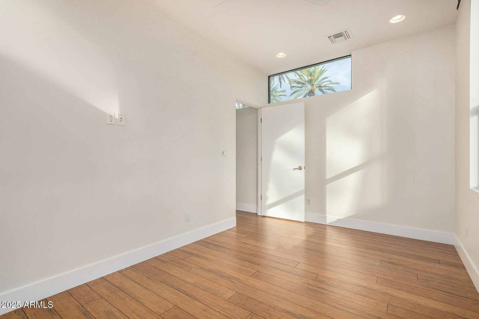 4312 East Roma Avenue Phoenix, AZ 85018 - Photo 24 of 30 33 - Roma