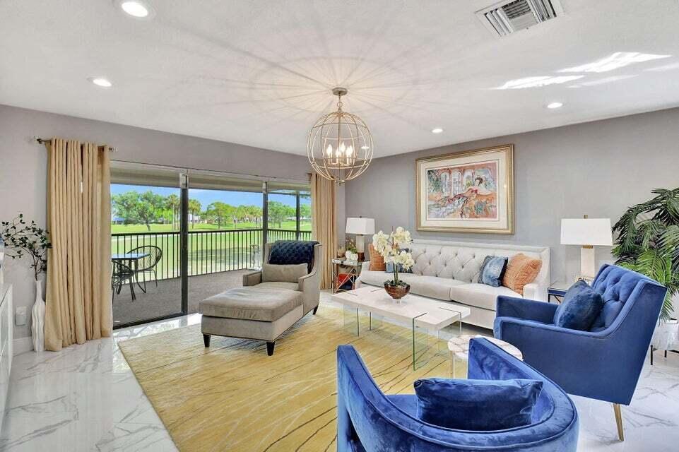 15 Westgate Lane, Unit D Boynton Beach, FL 33436 - Photo 13 of 58 Living Room