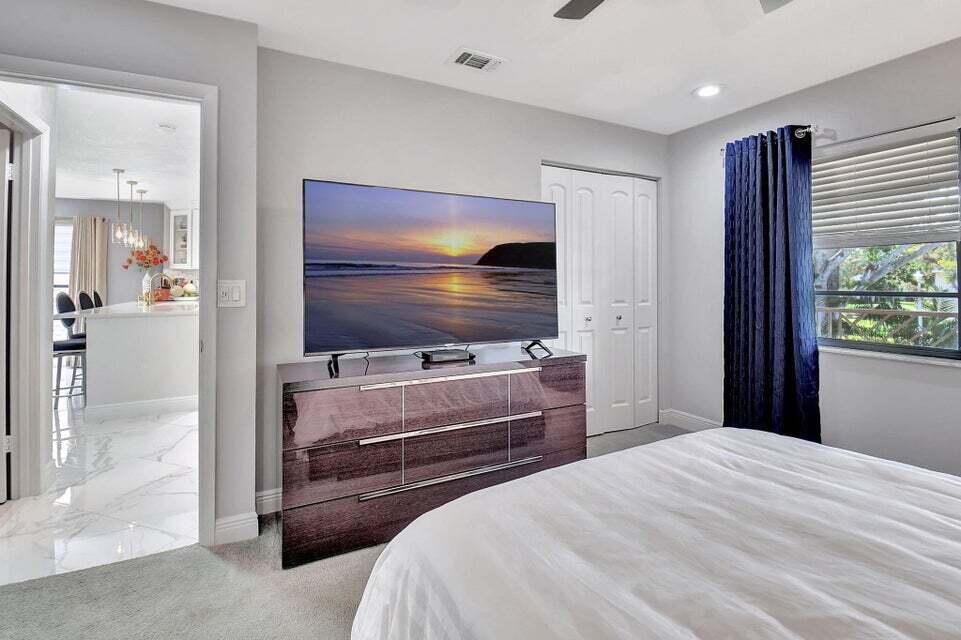 15 Westgate Lane, Unit D Boynton Beach, FL 33436 - Photo 23 of 58 Guest Bedroom