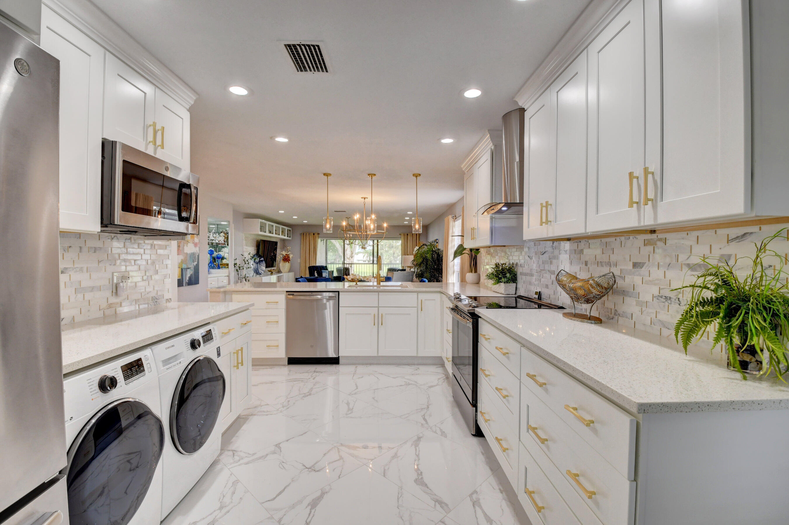 15 Westgate Lane, Unit D Boynton Beach, FL 33436 - Photo 7 of 58 Kitchen