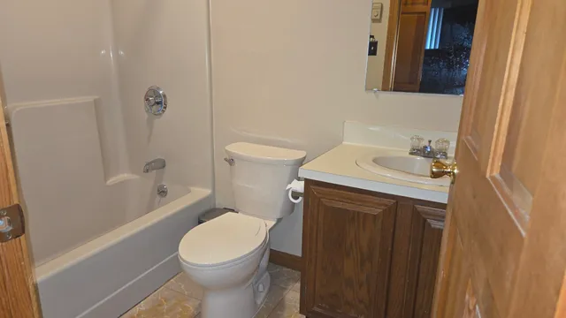 $329,900 | 5 Robin Road, Unit 1, Lincoln, NH 03251