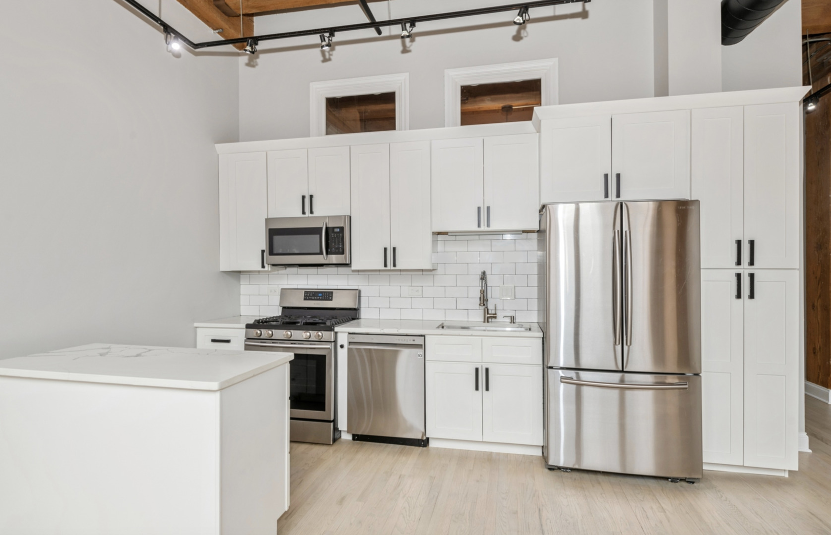 1500 West Monroe Street, Unit 312 Chicago, IL 60607 - Photo 2 of 13