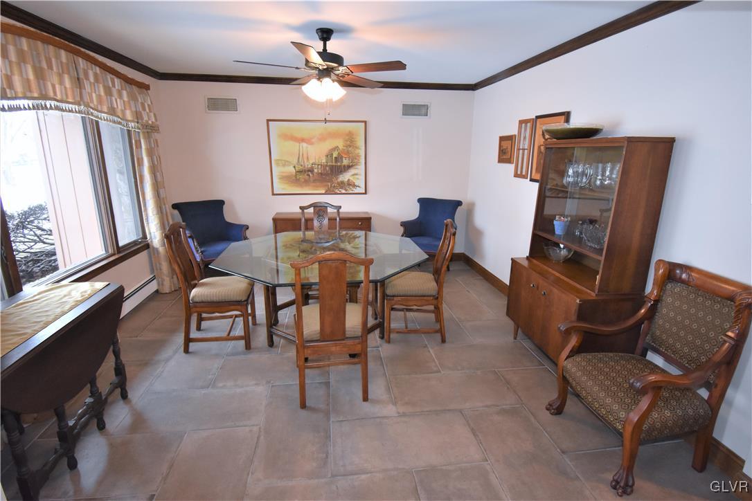 3412 Bridlepath Road Easton, PA 18045 - Photo 5 of 45 Gallery Image 5