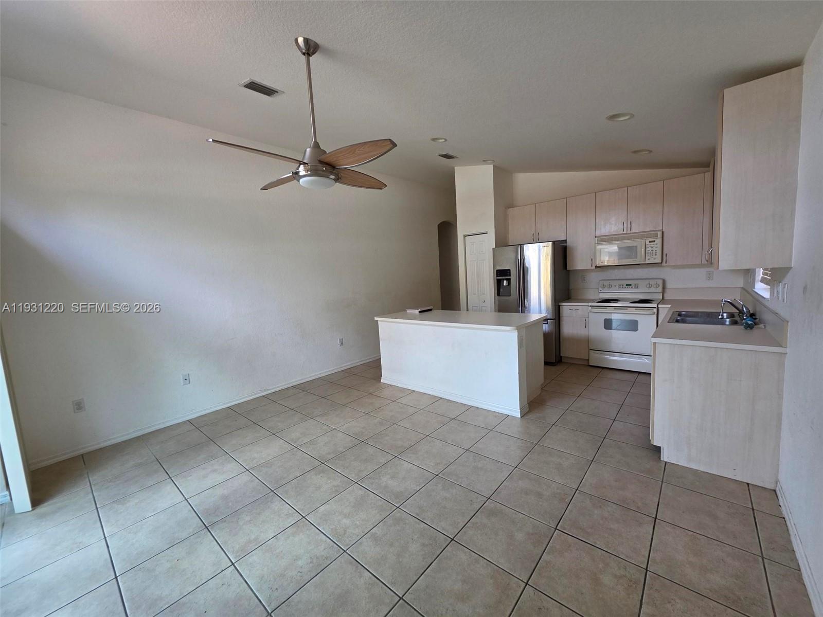 1885 Southeast 13th Street Homestead, FL 33035 - Photo 21 of 35