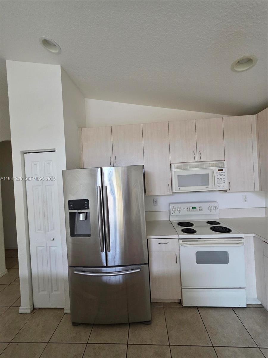 1885 Southeast 13th Street Homestead, FL 33035 - Photo 23 of 35