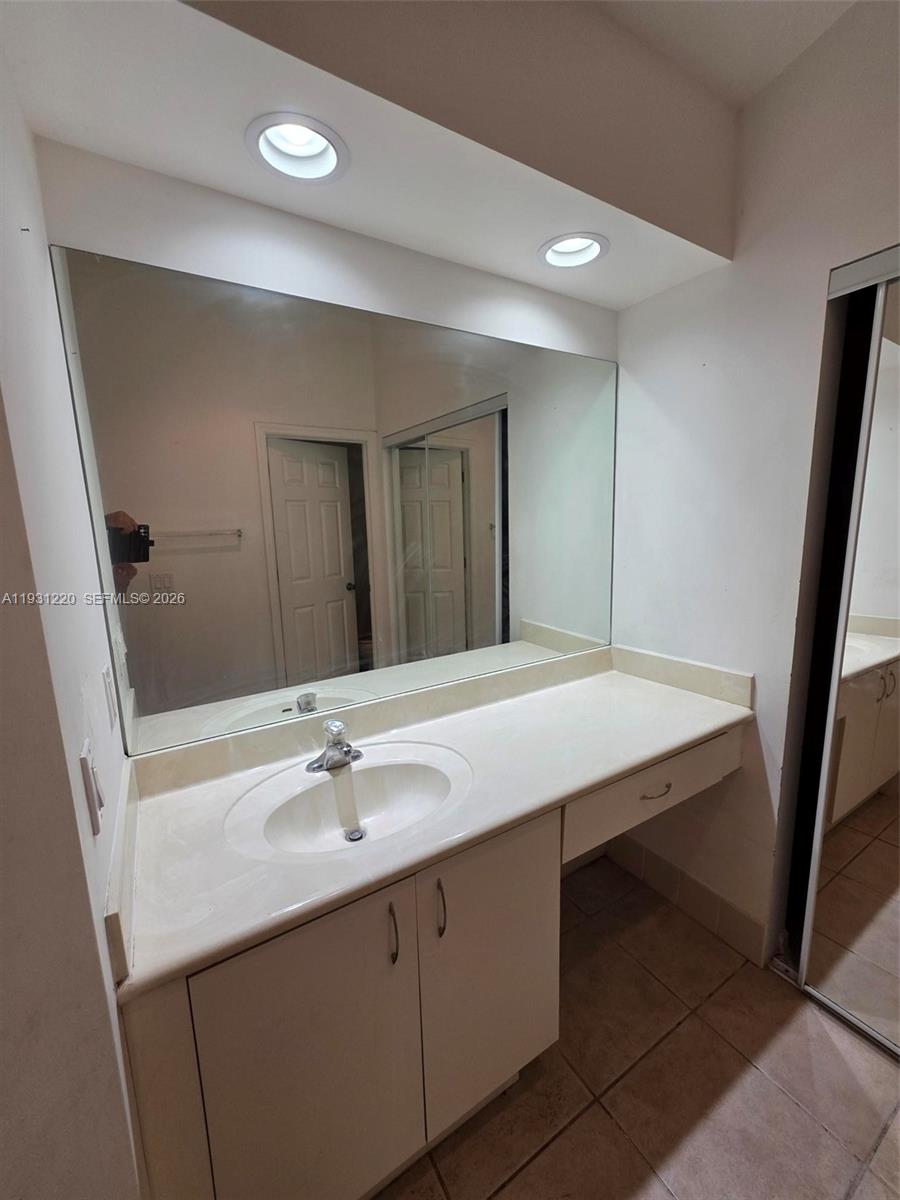 1885 Southeast 13th Street Homestead, FL 33035 - Photo 9 of 35