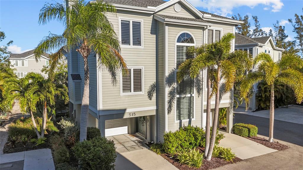 515 Forest Way Longboat Key, FL 34228 - Photo 2 of 53
