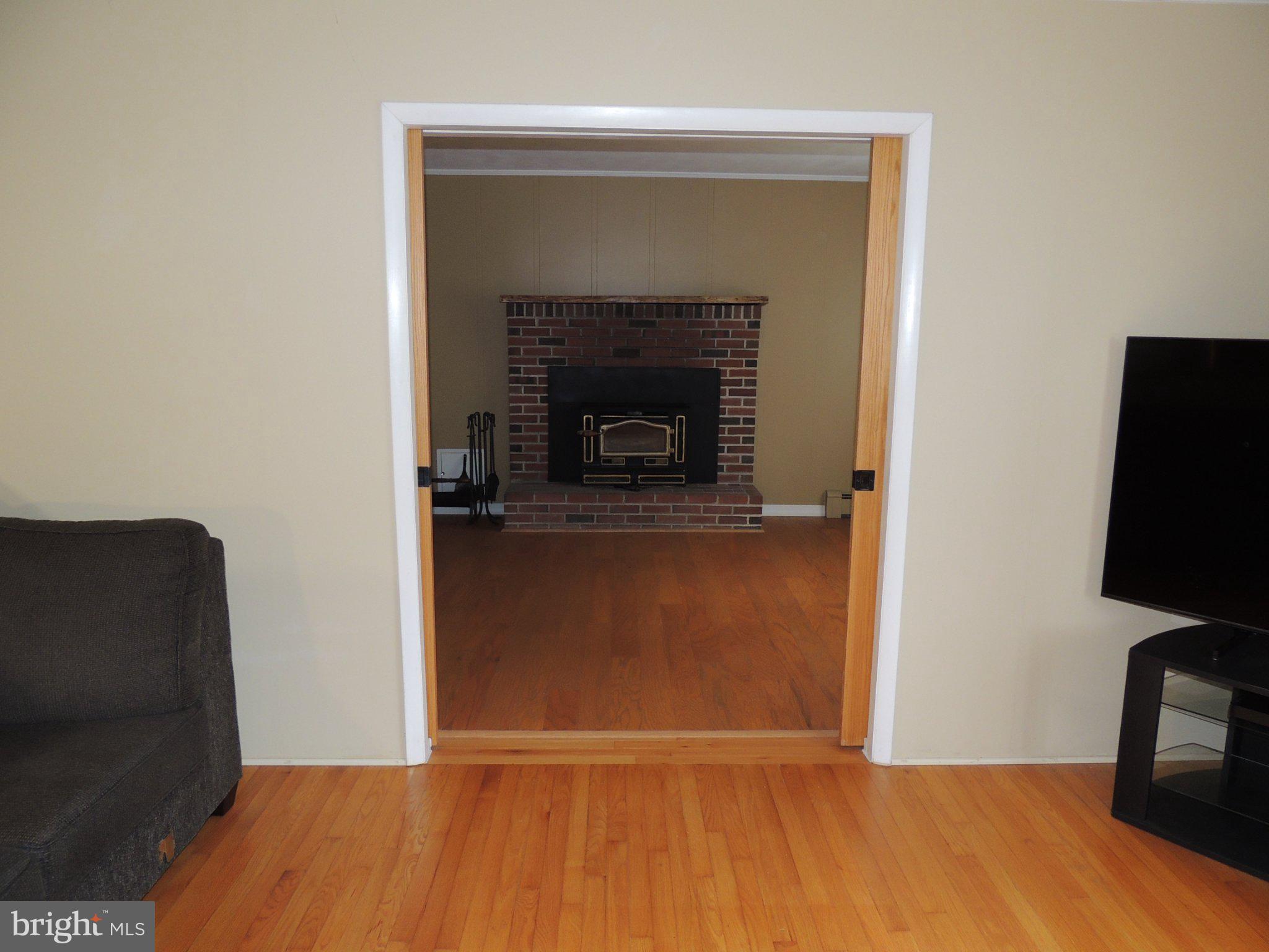 5838 Oklahoma Road Sykesville, MD 21784 - Photo 31 of 72 Inviting entry to a cozy living space.