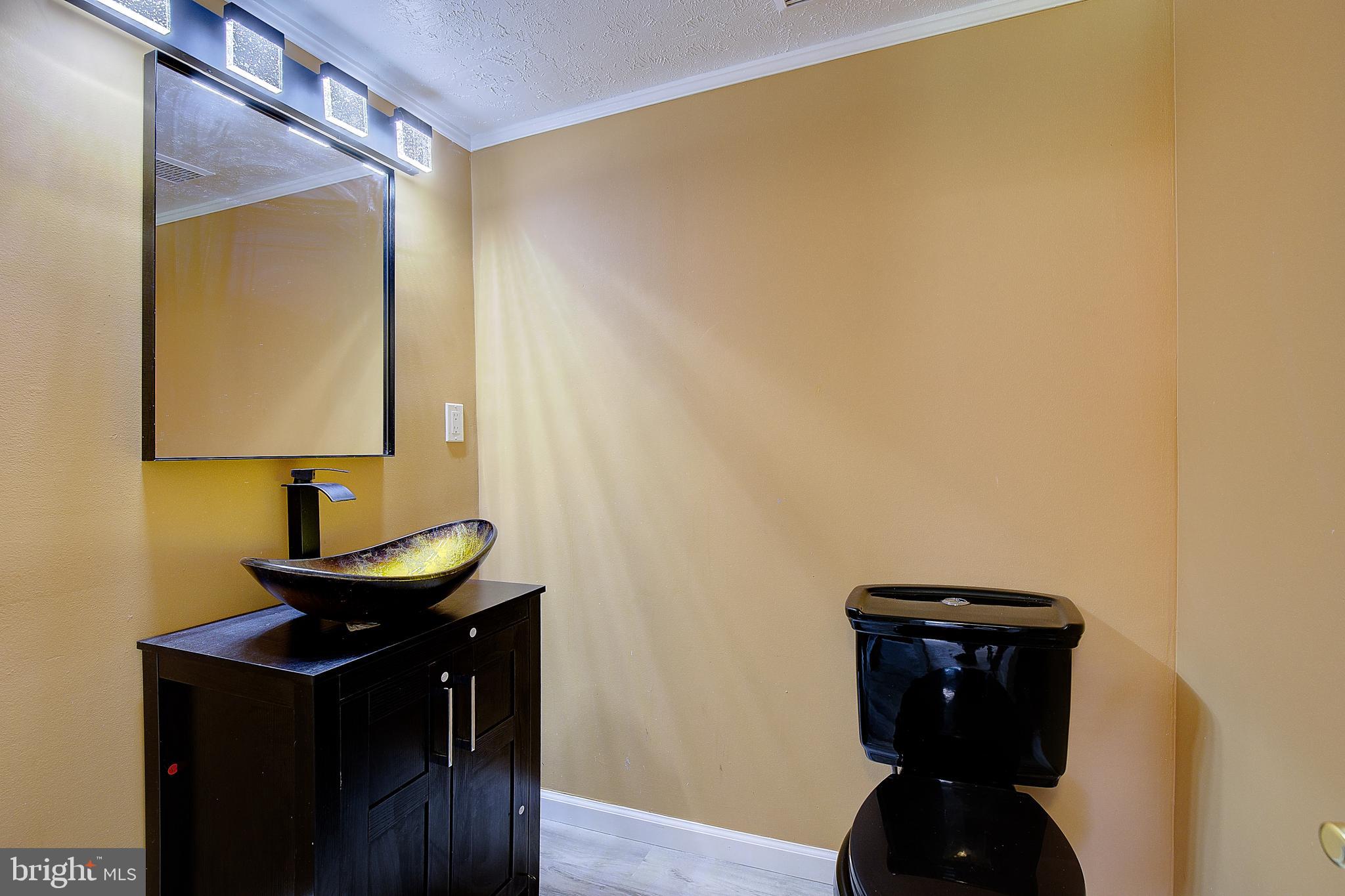 11611 Whittier Road Bowie, MD 20721 - Photo 18 of 39 Powder Room- Main Level