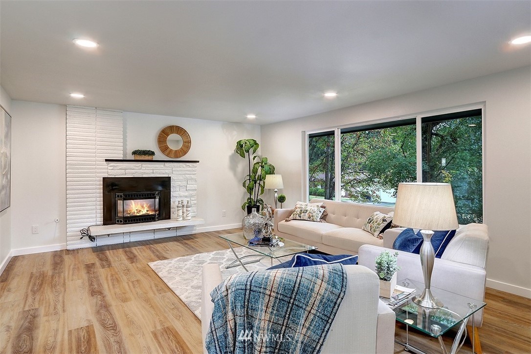 11019 23rd Drive Southeast Everett, WA 98208 - Photo 2 of 21