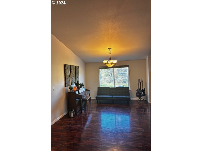 30493 Izaak Walton Road Eugene, OR 97405 - Photo 14 of 32 Gallery Image 14