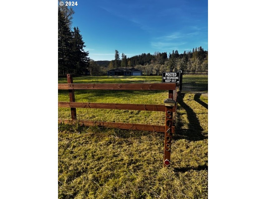 30493 Izaak Walton Road Eugene, OR 97405 - Photo 3 of 32 Gallery Image 3