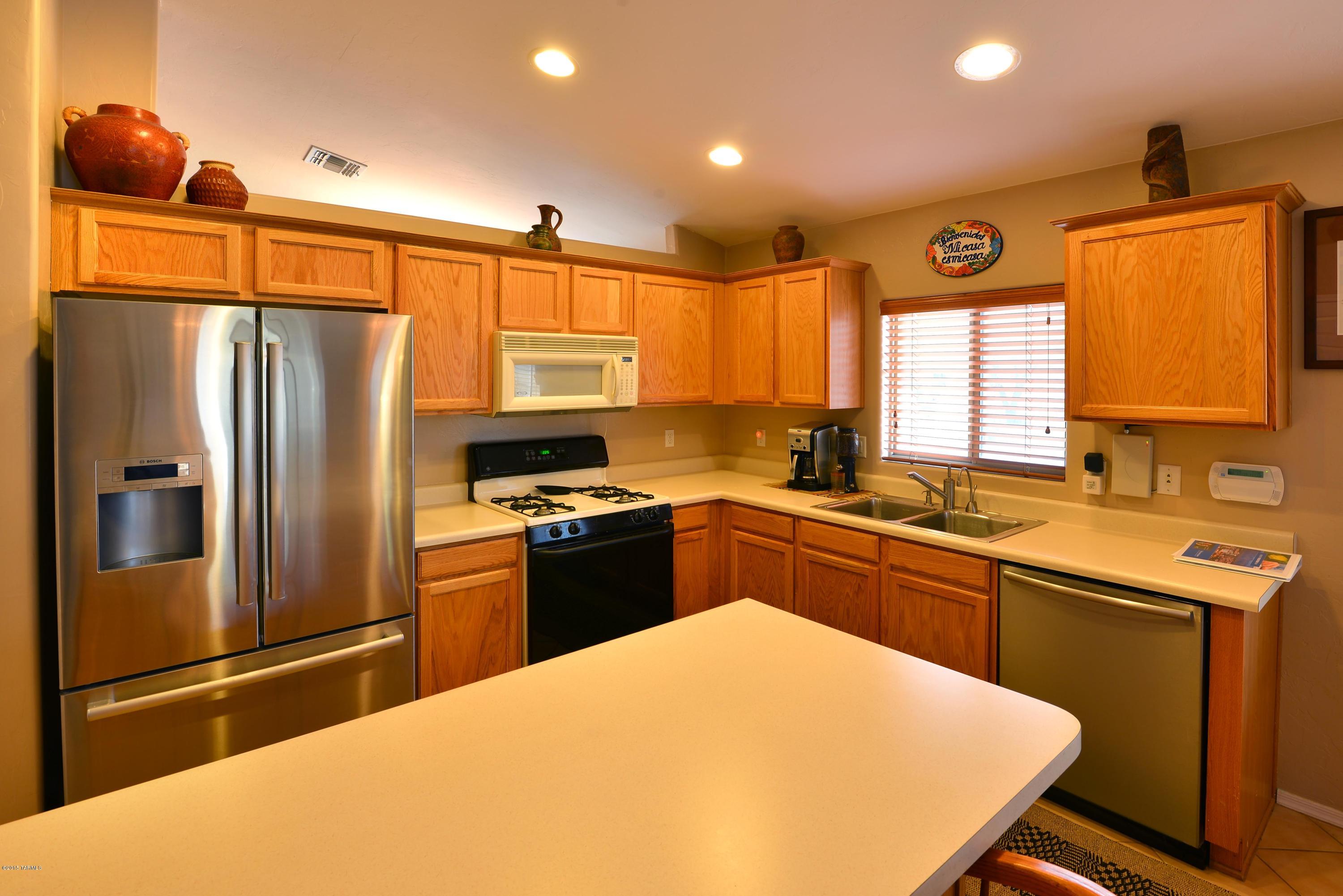 3439 South Desert Motif Road Tucson, AZ 85735 - Photo 2 of 26