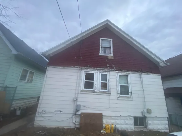 $84,900 | 3342 North 26th Street, Milwaukee, WI 53206