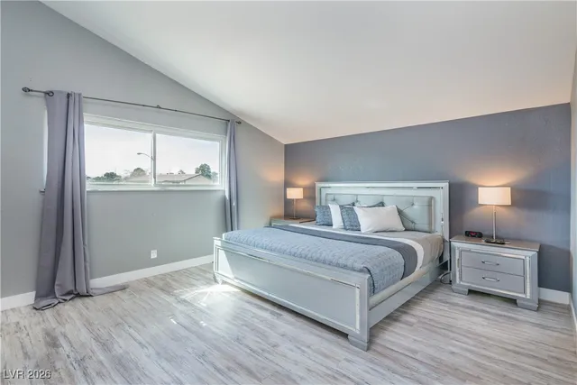 $3,195 | 3954 Keystone Court, Las Vegas, NV 89103