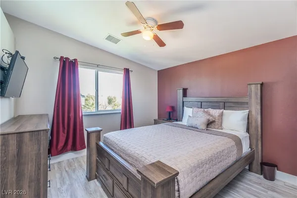 $3,195 | 3954 Keystone Court, Las Vegas, NV 89103