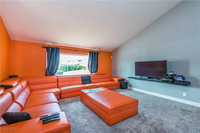 $3,195 | 3954 Keystone Court, Las Vegas, NV 89103