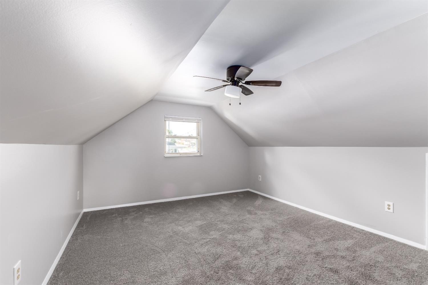 5535 Lawrence Road Cincinnati, OH 45248 - Photo 16 of 25