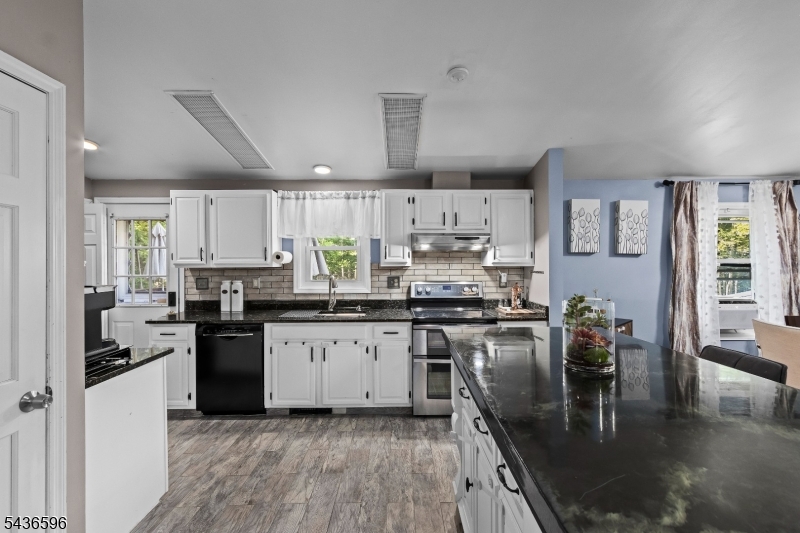 10 Plumer Road Newton, NJ 07860 - Photo 4 of 34
