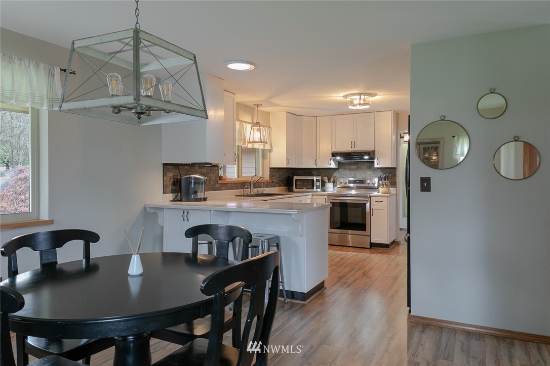 7721 Sidney Road Southwest Port Orchard, WA 98367 - Photo 11 of 32 Gallery Image 11