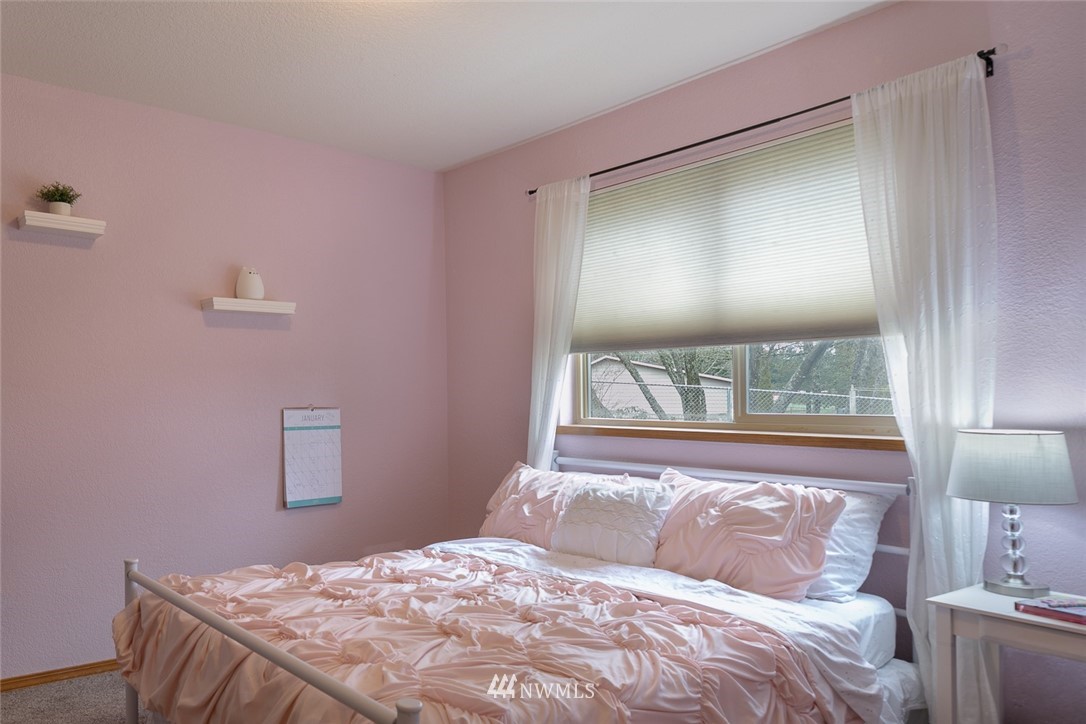 7721 Sidney Road Southwest Port Orchard, WA 98367 - Photo 17 of 32 Gallery Image 17