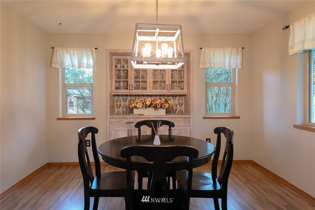 7721 Sidney Road Southwest Port Orchard, WA 98367 - Photo 10 of 32 Gallery Image 10