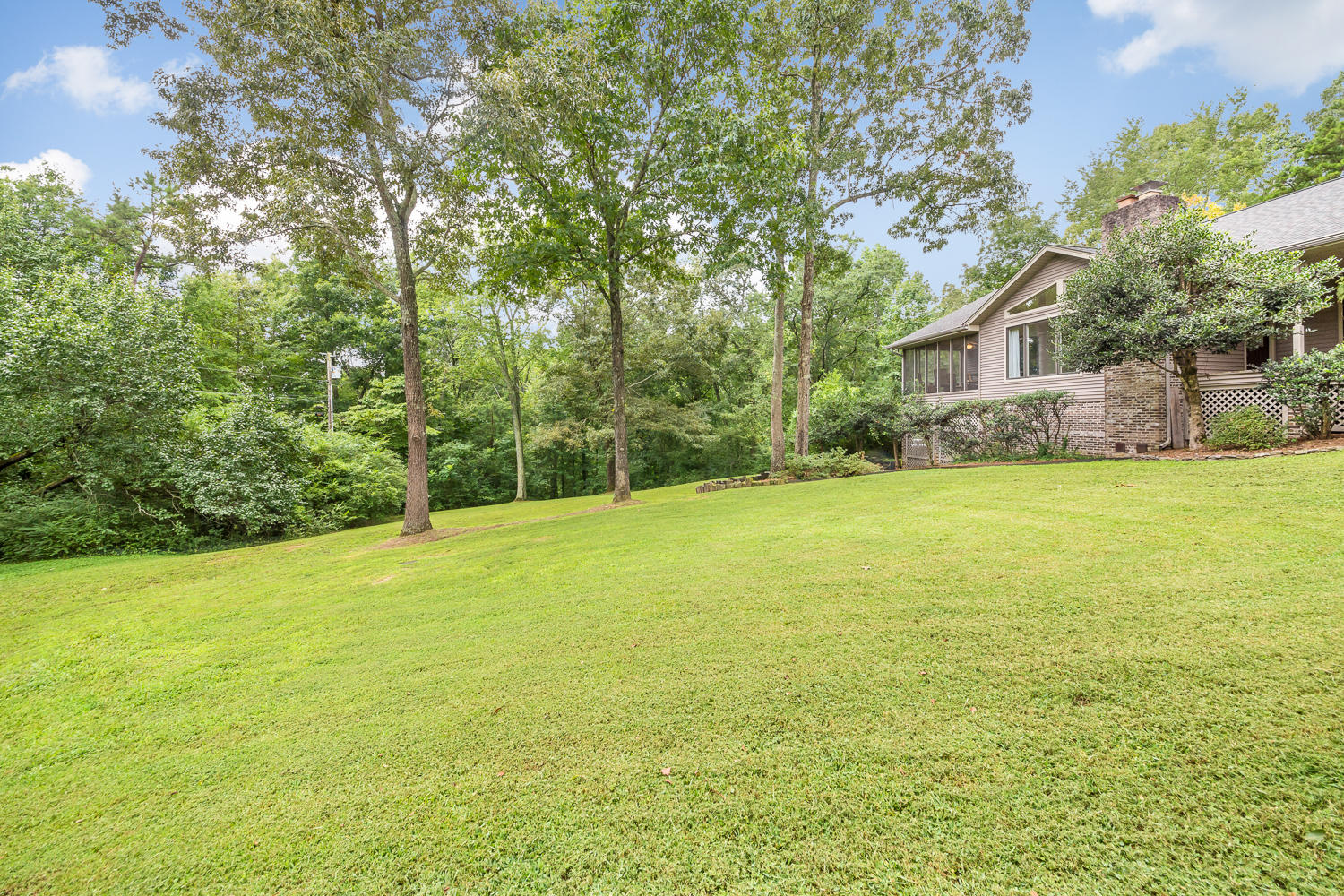 9003 Rocky Point Road Soddy Daisy, TN 37379 - Photo 6 of 36 9003 Rocky Point Rd 04