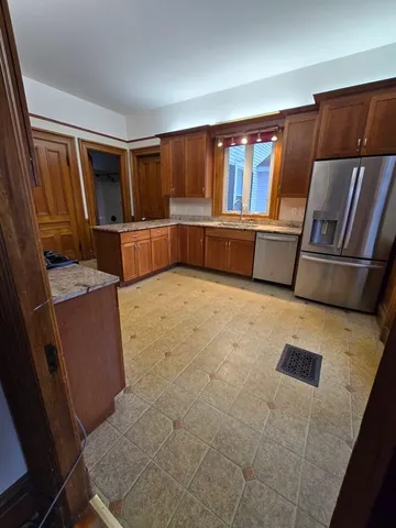 $2,900 | 281 Pembroke Street, Pembroke, NH 03275