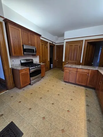 $2,900 | 281 Pembroke Street, Pembroke, NH 03275