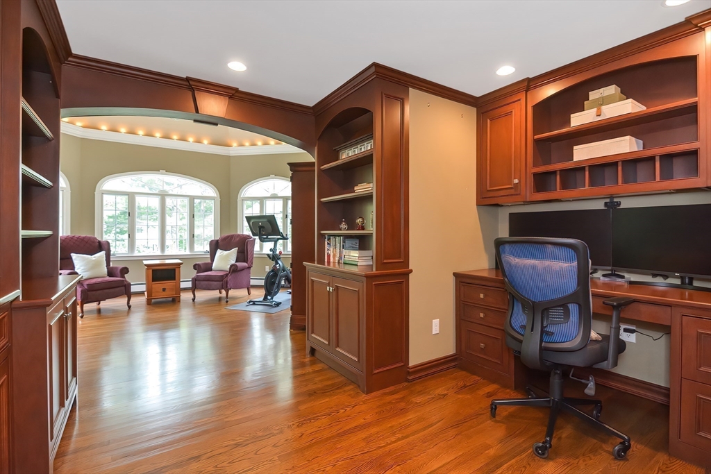 47 Whichita Road Medfield, MA 02052 - Photo 17 of 42 Gallery Image 17