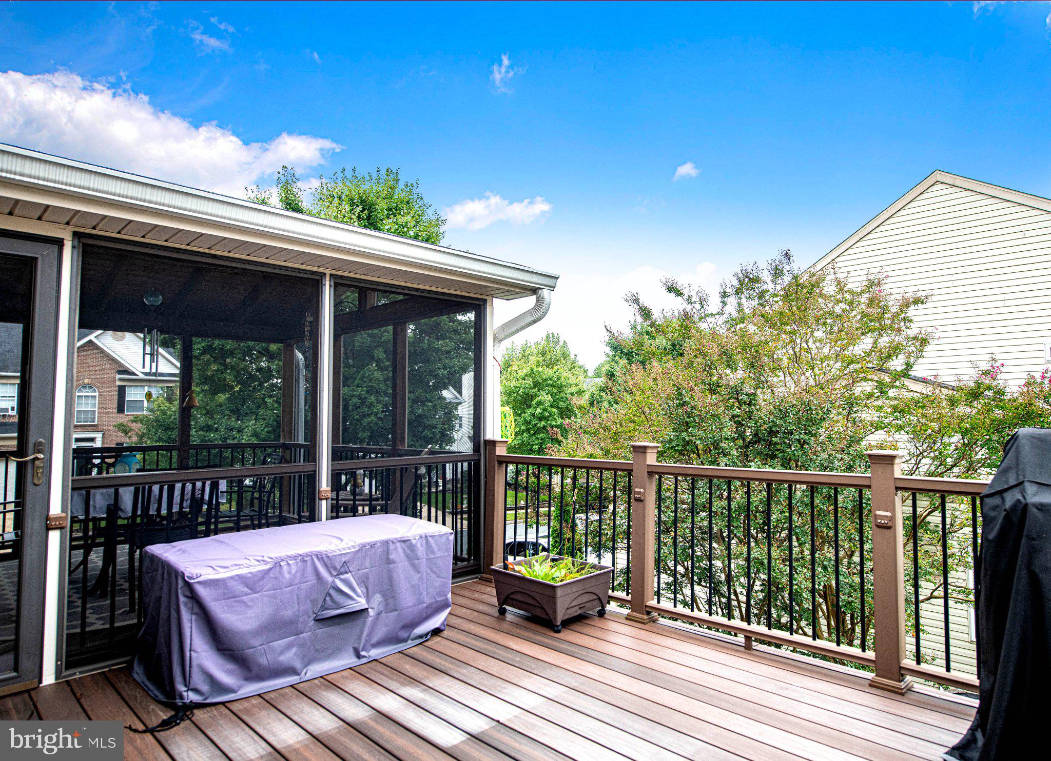 7800 Reston Lane Nottingham, MD 21236 - Photo 26 of 62 Sun deck