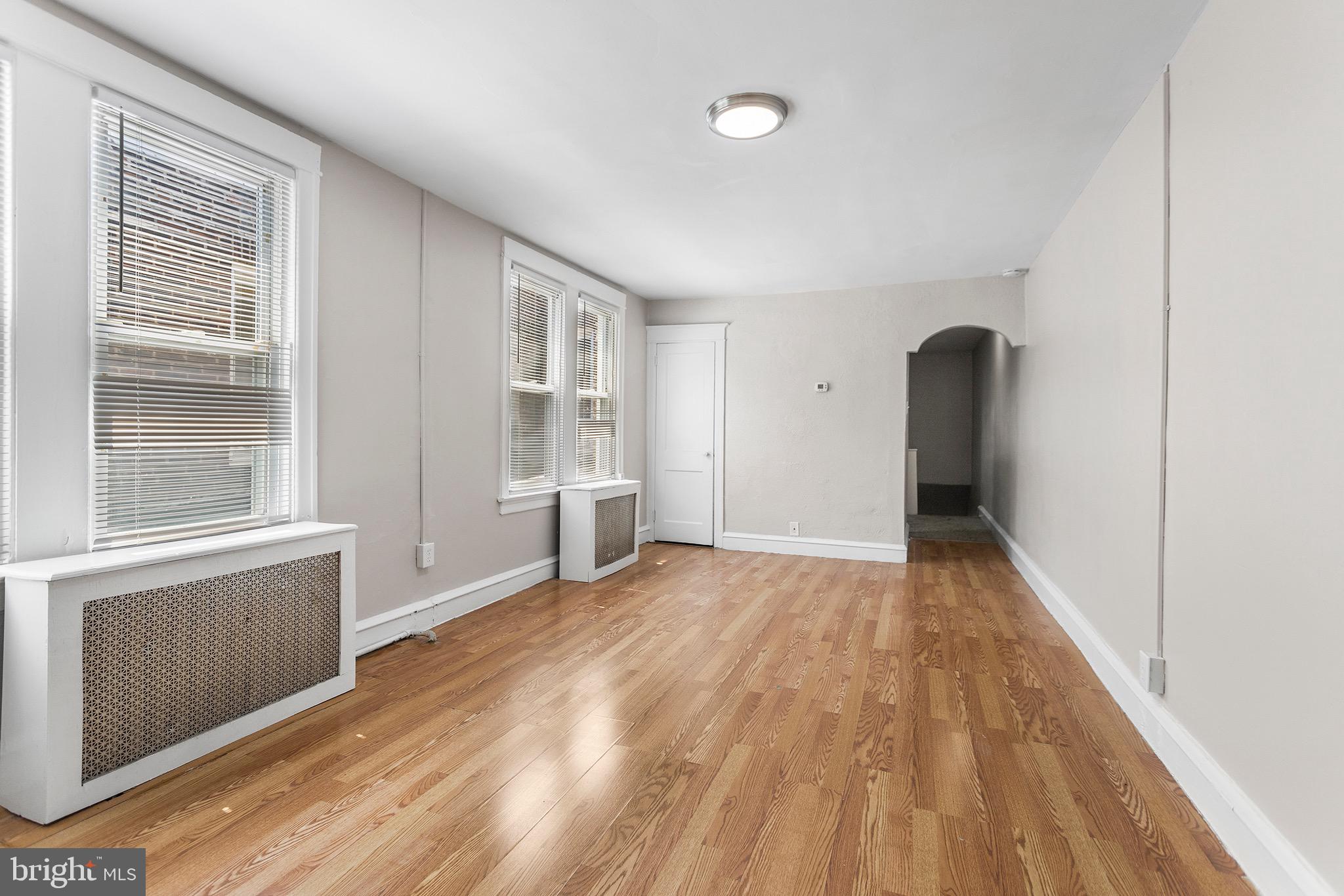 671 Long Lane Upper Darby, PA 19082 - Photo 2 of 10