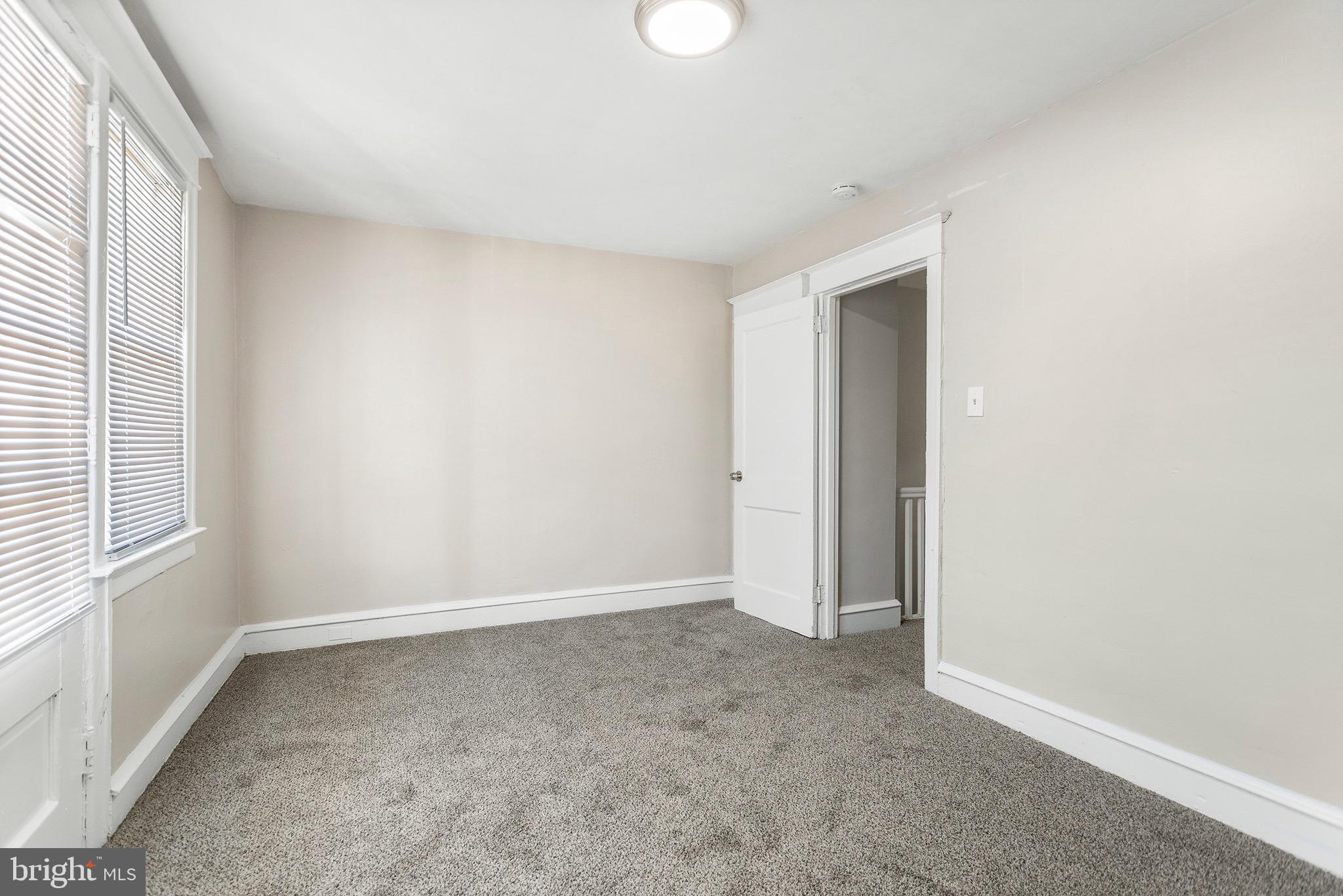 671 Long Lane Upper Darby, PA 19082 - Photo 7 of 10