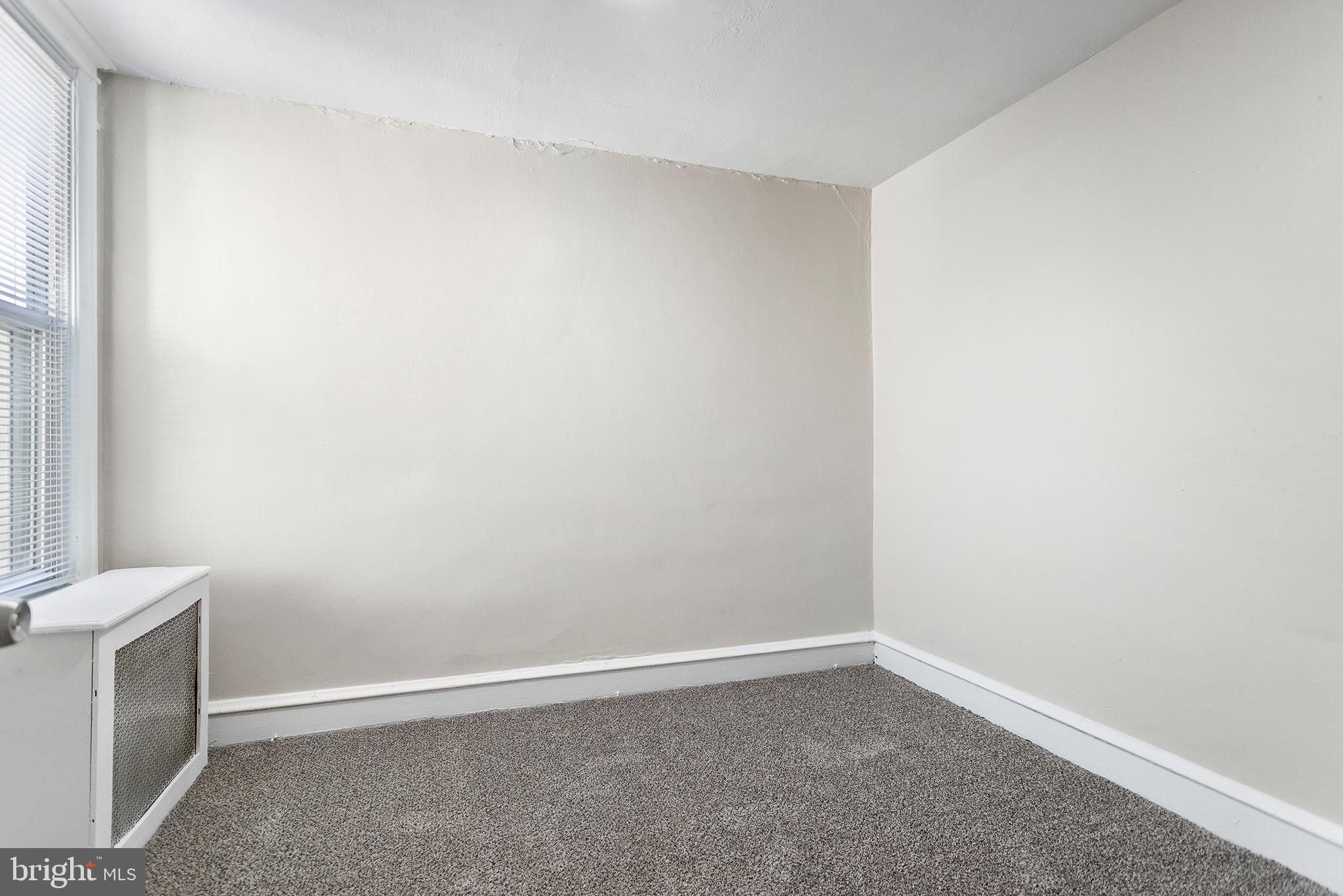 671 Long Lane Upper Darby, PA 19082 - Photo 9 of 10