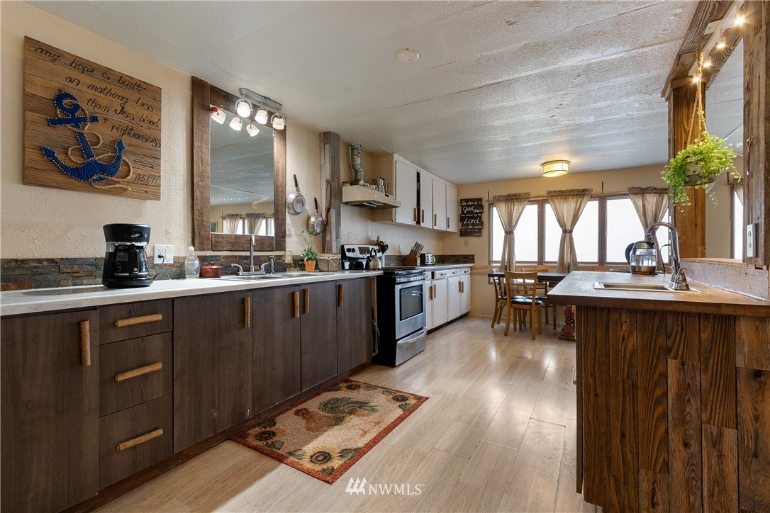 14448 Madrona Road Southwest Port Orchard, WA 98367 - Photo 9 of 35 Gallery Image 9