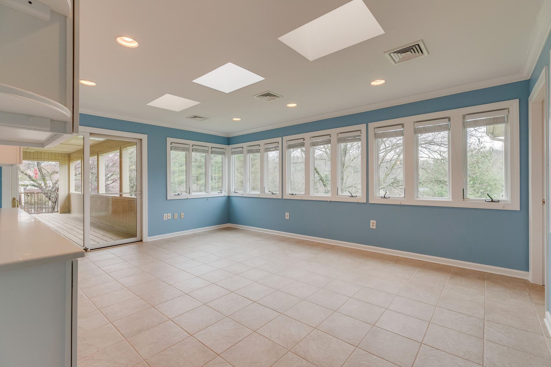 226 Galway Road Bristol, TN 37620 - Photo 31 of 74 031