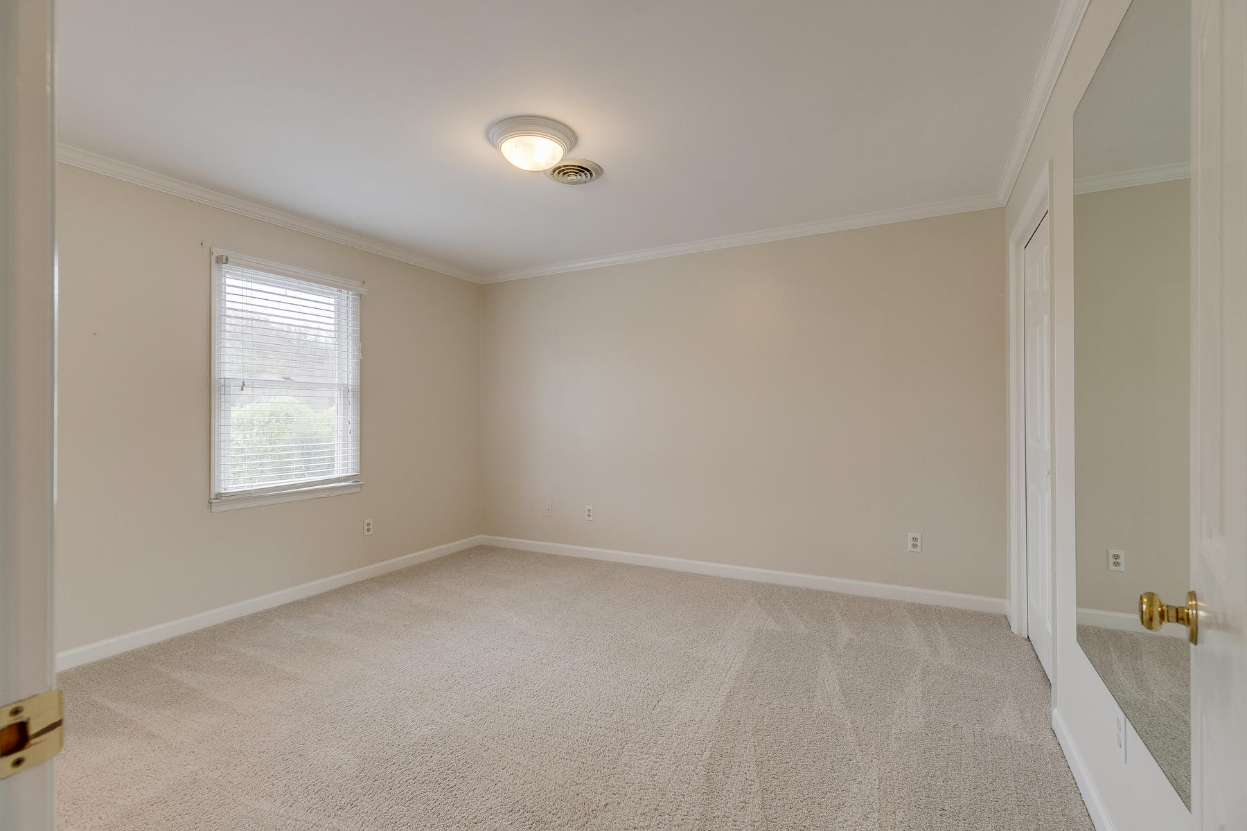 226 Galway Road Bristol, TN 37620 - Photo 49 of 74 049