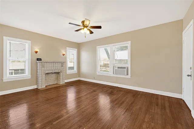 $1,049 | 4304 Pease Street, Unit 4, Houston, TX 77023