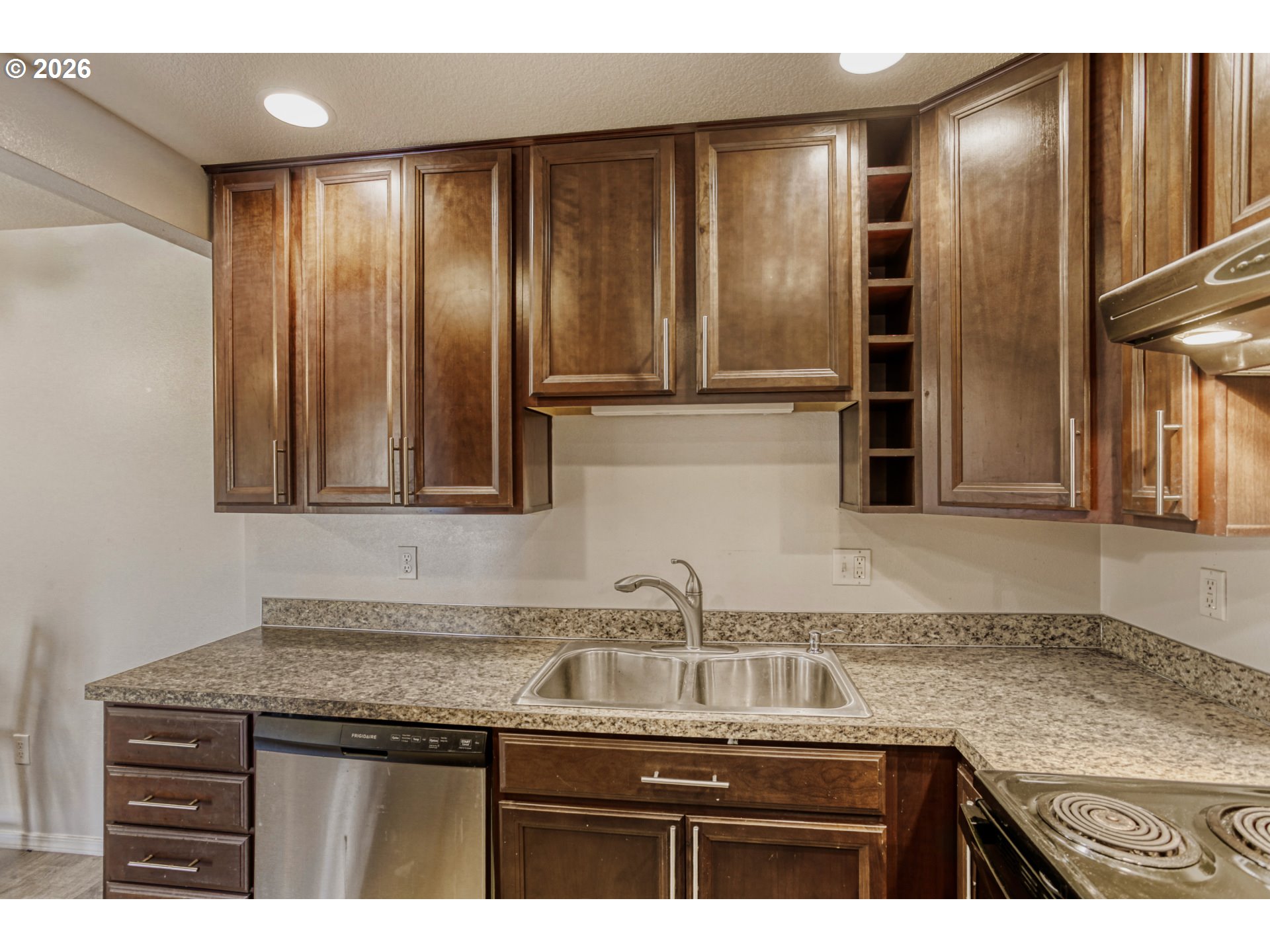 11046 Southwest Greenburg Road, Unit 128 Portland, OR 97223 - Photo 16 of 29