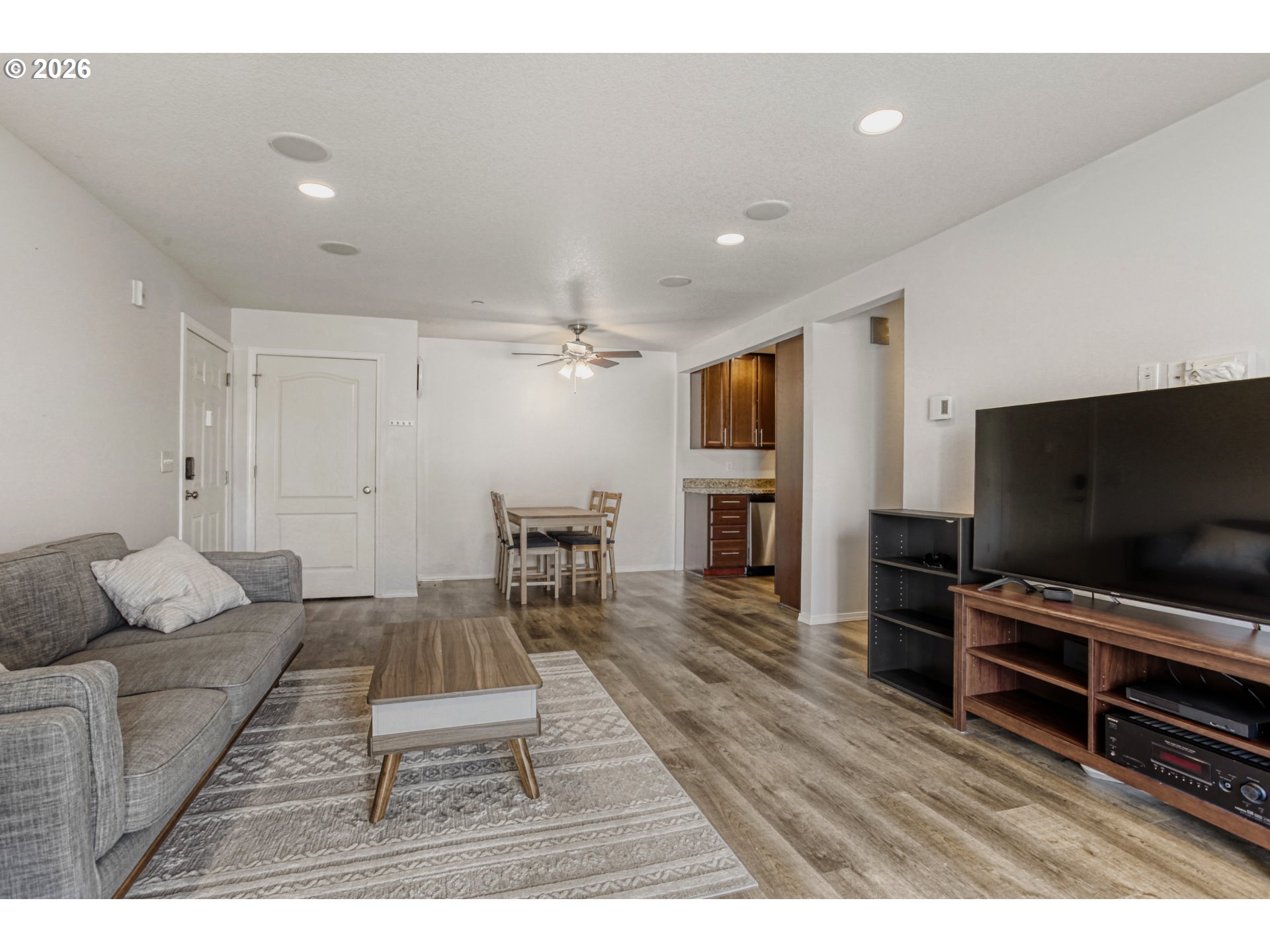 11046 Southwest Greenburg Road, Unit 128 Portland, OR 97223 - Photo 9 of 29